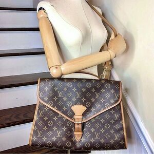 LOUIS VUITTON LV Beverly Monogram Laptop Computer Crossbody Shoulder Bag